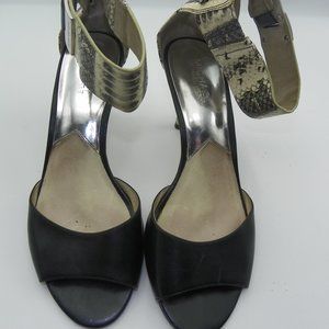 MICHEAL KORS LEATHER AND REPTILE ANKLE STRAP HEELS SZ 9.5